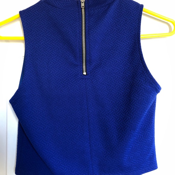 Royal blue scuba crop top - Picture 2 of 3